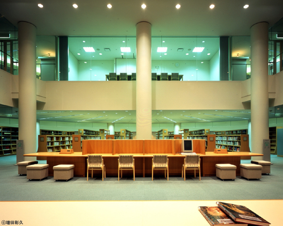 三重 県立 図書館